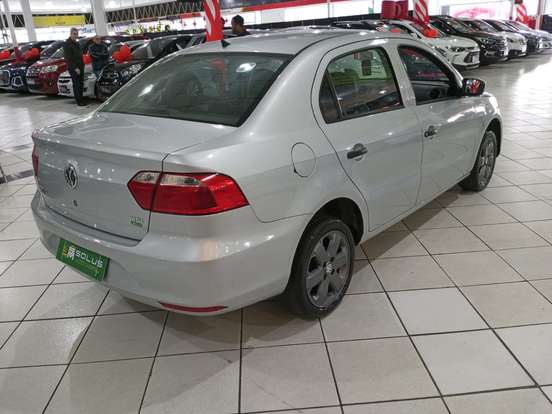 VOLKSWAGEN-VOYAGE-2014