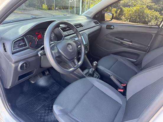 VOLKSWAGEN-VOYAGE-2021