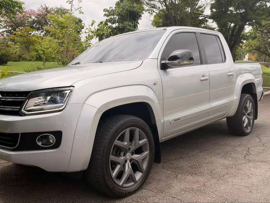 VOLKSWAGEN-AMAROK-2.0 HIGHLINE 4X4 CD 16V TURBO INTERCOOLER DIESEL 4P AUTOMÁTICO VOLKSWAGEN-AMAROK-2016