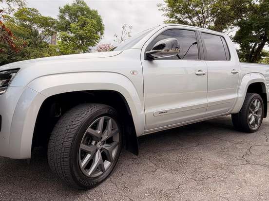 VOLKSWAGEN-AMAROK-2.0 HIGHLINE 4X4 CD 16V TURBO INTERCOOLER DIESEL 4P AUTOMÁTICO VOLKSWAGEN-AMAROK-2016
