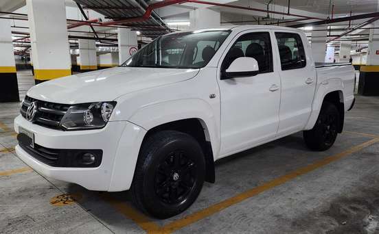 VOLKSWAGEN-AMAROK-2014
