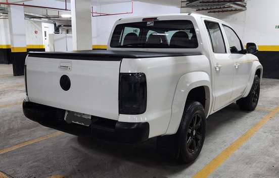VOLKSWAGEN-AMAROK-2014