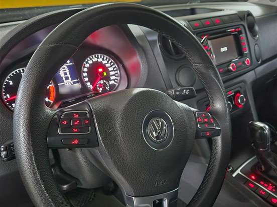 VOLKSWAGEN-AMAROK-2.0 TRENDLINE 4X4 CD 16V TURBO INTERCOOLER DIESEL 4P AUTOMÁTICO VOLKSWAGEN-AMAROK-2014