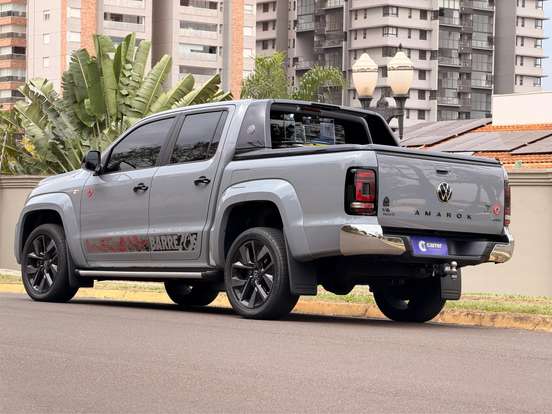 VOLKSWAGEN-AMAROK-3.0 V6 TDI DIESEL BARRETOS 70 ANOS CD 4MOTION AUTOMÁTICO VOLKSWAGEN-AMAROK-2025