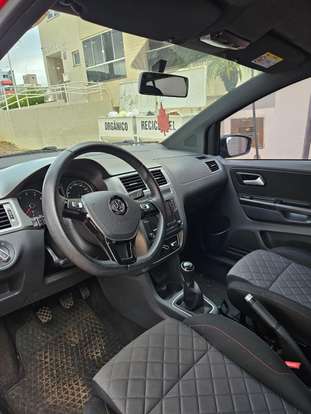 VOLKSWAGEN-FOX-2019