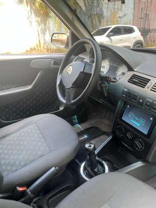 VOLKSWAGEN-GOL-1.6 MI POWER 8V FLEX 4P MANUAL G.III VOLKSWAGEN-GOL-2004