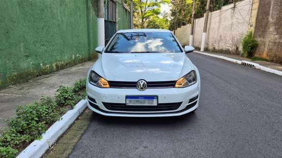 VOLKSWAGEN-GOLF-2017