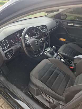 VOLKSWAGEN-GOLF-2015