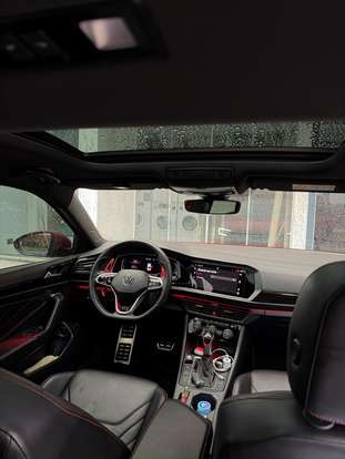 VOLKSWAGEN-JETTA-2023