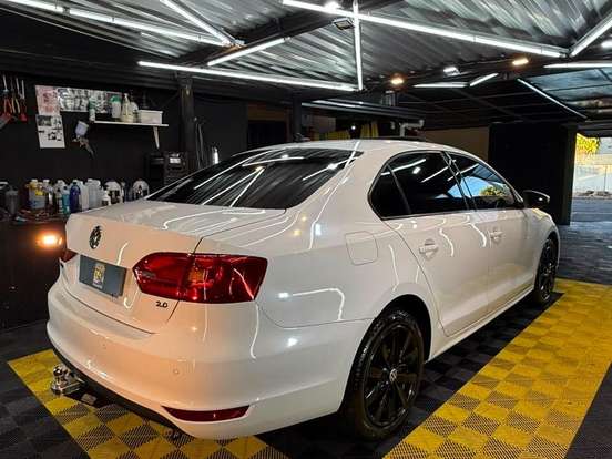 VOLKSWAGEN-JETTA-2.0 COMFORTLINE FLEX 4P TIPTRONIC VOLKSWAGEN-JETTA-2014