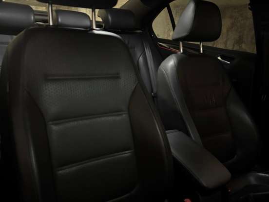 VOLKSWAGEN-JETTA-2.0 COMFORTLINE FLEX 4P TIPTRONIC VOLKSWAGEN-JETTA-2012