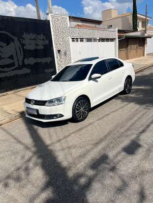 VOLKSWAGEN-JETTA-2.0 TSI HIGHLINE 211CV GASOLINA 4P TIPTRONIC VOLKSWAGEN-JETTA-2012