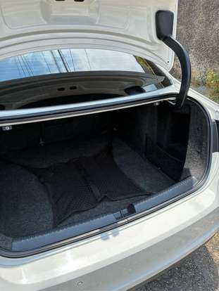 VOLKSWAGEN-JETTA-2012