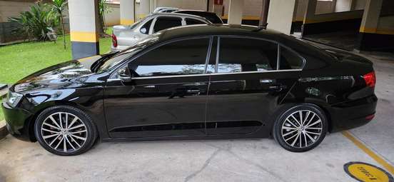 VOLKSWAGEN-JETTA-2.0 TSI HIGHLINE 211CV GASOLINA 4P TIPTRONIC VOLKSWAGEN-JETTA-2013