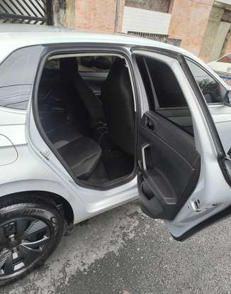 VOLKSWAGEN-POLO-2023