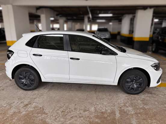 VOLKSWAGEN-POLO-2025