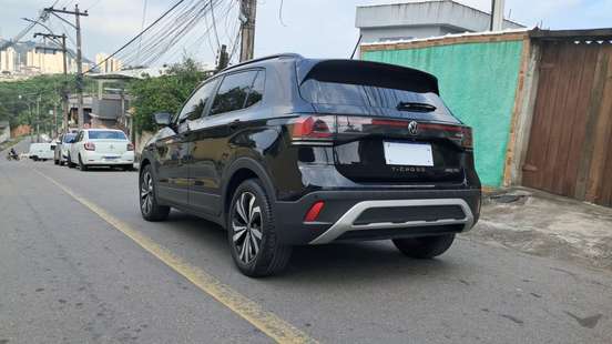 VOLKSWAGEN-T-CROSS-2024