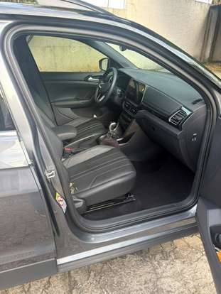 VOLKSWAGEN-T-CROSS-2025
