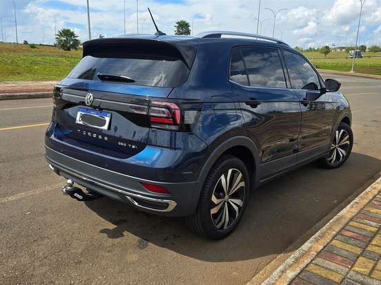 VOLKSWAGEN-T-CROSS-1.4 250 TSI TOTAL FLEX HIGHLINE AUTOMÁTICO VOLKSWAGEN-T-CROSS-2019