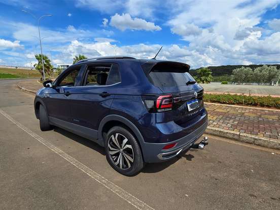 VOLKSWAGEN-T-CROSS-1.4 250 TSI TOTAL FLEX HIGHLINE AUTOMÁTICO VOLKSWAGEN-T-CROSS-2019