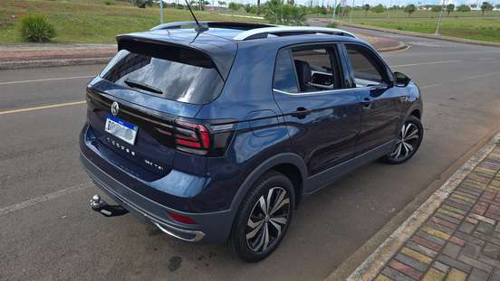 VOLKSWAGEN-T-CROSS-2019