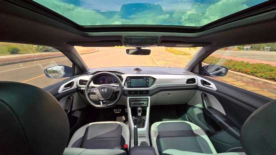 VOLKSWAGEN-T-CROSS-2019