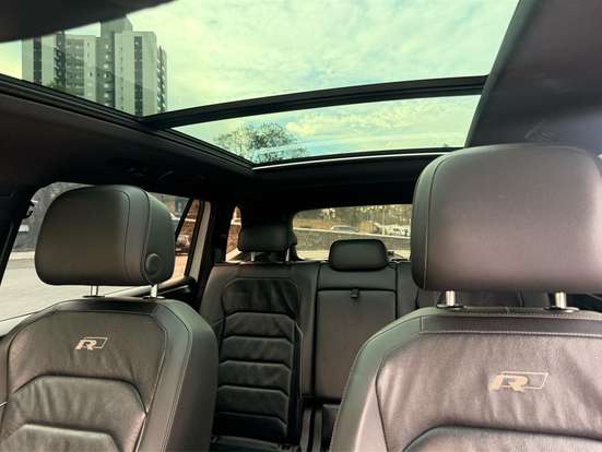 VOLKSWAGEN-TIGUAN-2019