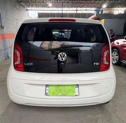 VOLKSWAGEN-UP-1.0 TSI MOVE UP 12V FLEX 4P MANUAL VOLKSWAGEN-UP-2015