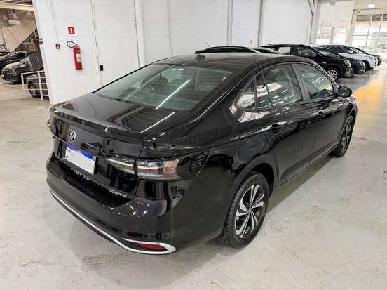 VOLKSWAGEN-VIRTUS-2023