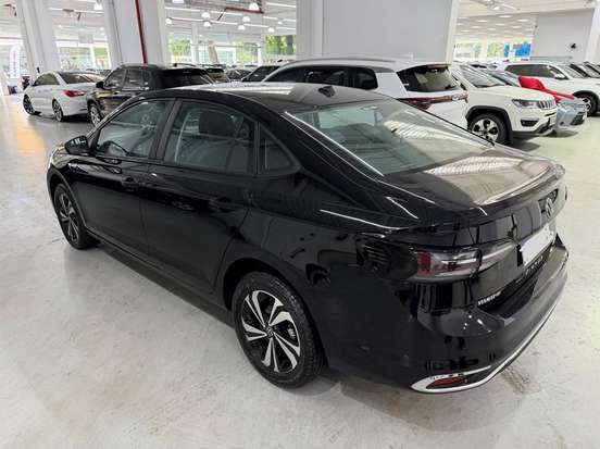 VOLKSWAGEN-VIRTUS-2023