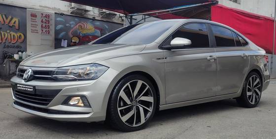 VOLKSWAGEN VIRTUS 1.0 200 TSI HIGHLINE AUTOMÁTICO