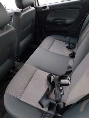 VOLKSWAGEN-VOYAGE-2010