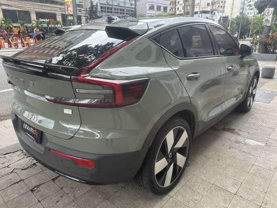VOLVO-C40-P8 RECHARGE TWIN ELECTRIC ULTIMATE AWD VOLVO-C40-2023
