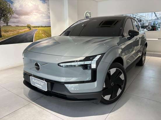 VOLVO-EX30-2025