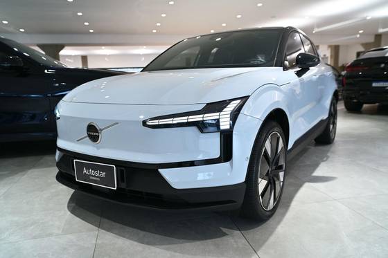 VOLVO EX30 69 KW ELÉTRICO ULTRA