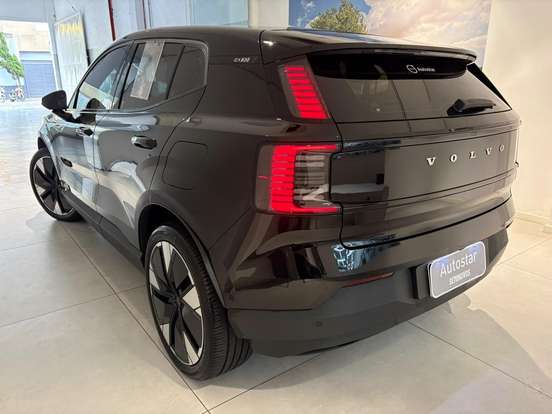 VOLVO-EX30-2024