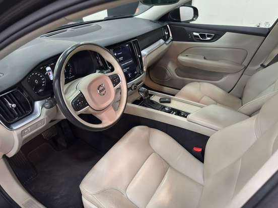 VOLVO-S60-2019