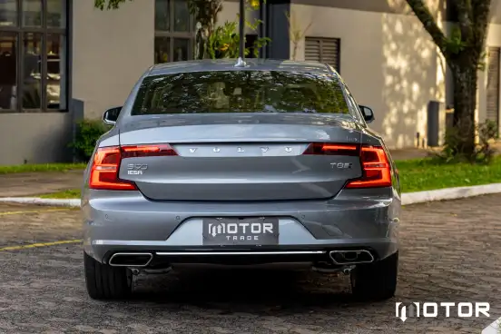 VOLVO-S90-2018