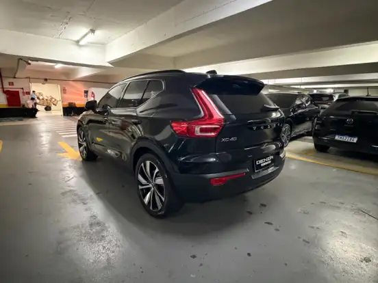 VOLVO-XC40-1.5 T5 RECHARGE R-DESIGN GEARTRONIC VOLVO-XC40-2021