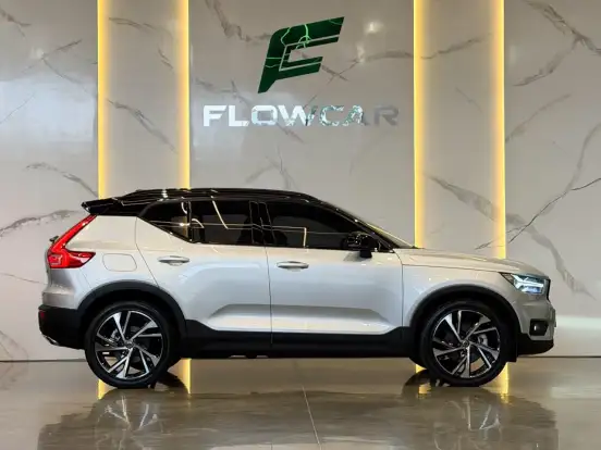 VOLVO-XC40-2.0 T5 GASOLINA R-DESIGN AWD GEARTRONIC VOLVO-XC40-2019