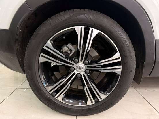 VOLVO-XC40-2.0 T4 GASOLINA INSCRIPTION GEARTRONIC VOLVO-XC40-2020