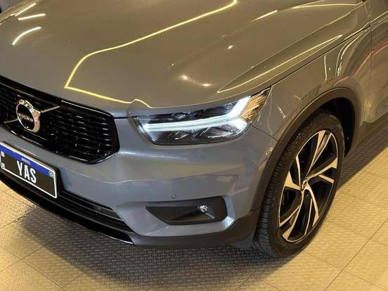 VOLVO-XC40-2.0 T5 GASOLINA R-DESIGN AWD GEARTRONIC VOLVO-XC40-2019