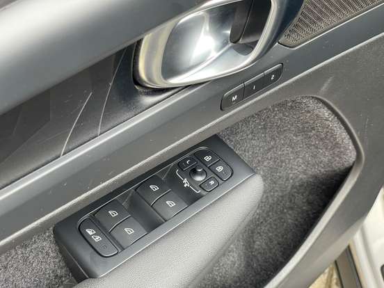 VOLVO-XC40-P6 RECHARGE ELECTRIC PLUS VOLVO-XC40-2023
