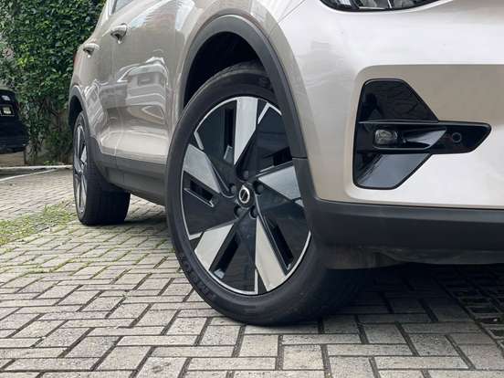 VOLVO-XC40-P6 RECHARGE ELECTRIC PLUS VOLVO-XC40-2023