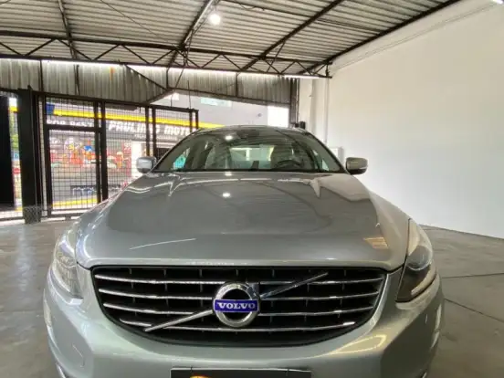 VOLVO-XC60-2.0 T5 COMFORT FWD TURBO GASOLINA 4P AUTOMÁTICO VOLVO-XC60-2015