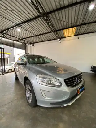 VOLVO-XC60-2015