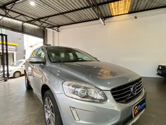 VOLVO-XC60-2.0 T5 COMFORT FWD TURBO GASOLINA 4P AUTOMÁTICO VOLVO-XC60-2015