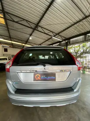 VOLVO-XC60-2015
