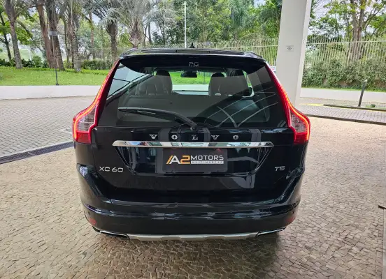 VOLVO-XC60-2014