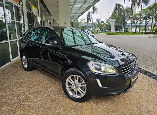 VOLVO-XC60-2014